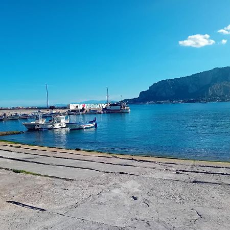 Beach House Mondello Εξωτερικό φωτογραφία